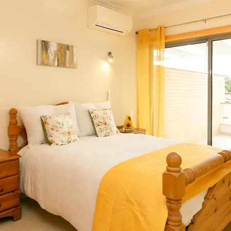 Spacious With Ac, Pool And Garden By Algarve Dream Holidays 펜션 알부페이라
