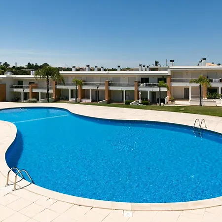 Spacious With Ac, Pool And Garden By Algarve Dream Holidays 펜션 알부페이라