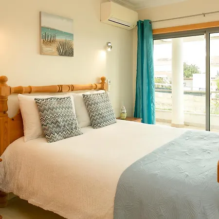 Spacious With Ac, Pool And Garden By Algarve Dream Holidays *