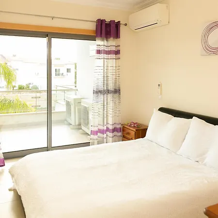 Spacious With Ac, Pool And Garden By Algarve Dream Holidays 펜션 *