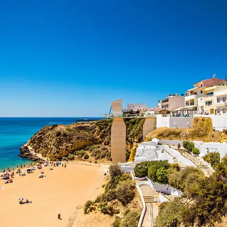펜션 Spacious With Ac, Pool And Garden By Algarve Dream Holidays *