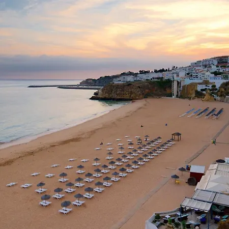 펜션 Spacious With Ac, Pool And Garden By Algarve Dream Holidays 알부페이라