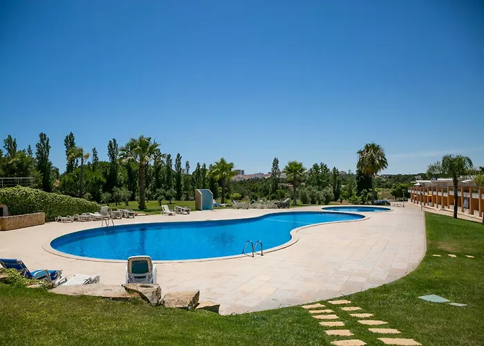 Spacious With Ac, Pool And Garden By Algarve Dream Holidays Casa vacanze *