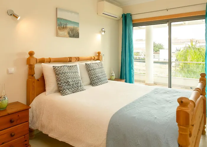 Spacious With Ac, Pool And Garden By Algarve Dream Holidays *