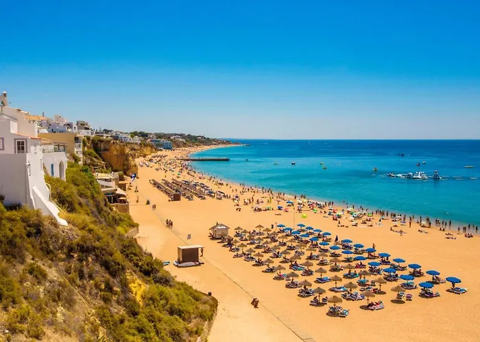 Spacious With Ac, Pool And Garden By Algarve Dream Holidays *