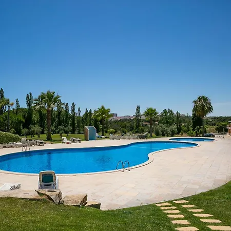 Spacious With Ac, Pool And Garden By Algarve Dream Holidays Hébergement de vacances *