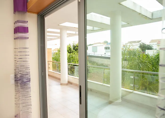 Spacious With Ac, Pool And Garden By Algarve Dream Holidays Albufeira