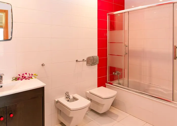 Casa de Férias Spacious With Ac, Pool And Garden By Algarve Dream Holidays