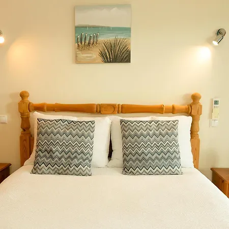 Spacious With Ac, Pool And Garden By Algarve Dream Holidays